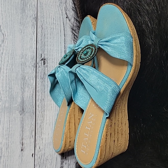 Italian Shoe Makers Embellished Wedges  SZ 7 - Picture 9 of 10